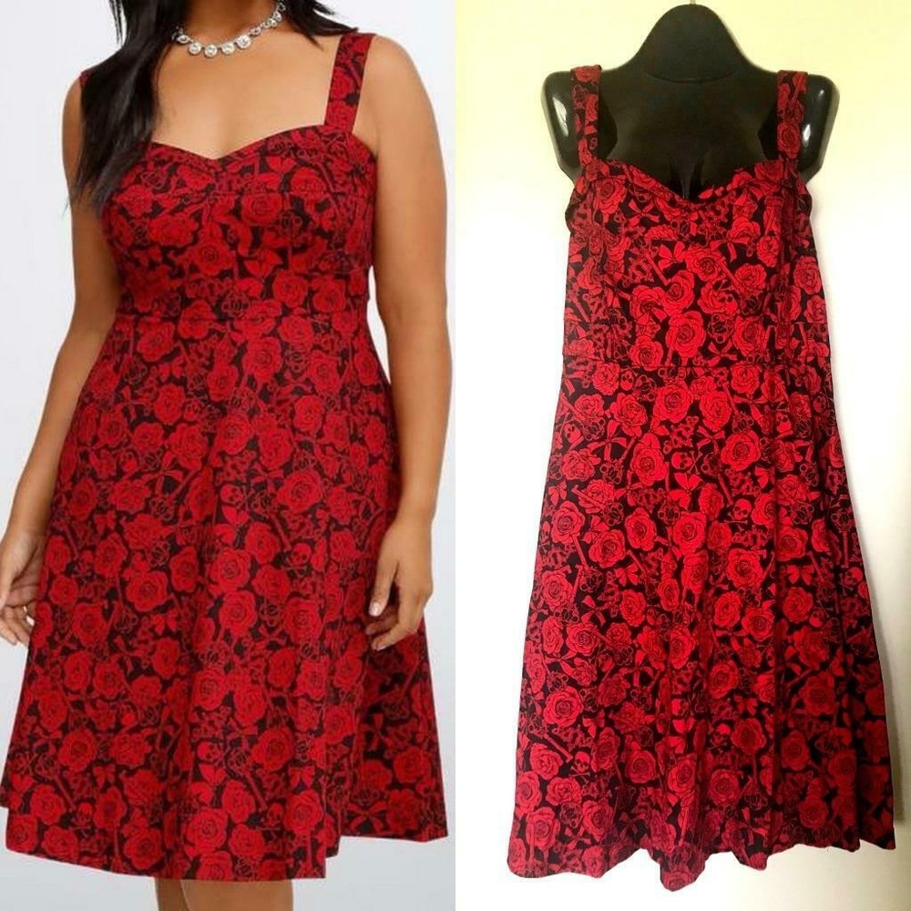 TORRID RETRO SKULL ROSES SWING DRESS PLUS PINUP